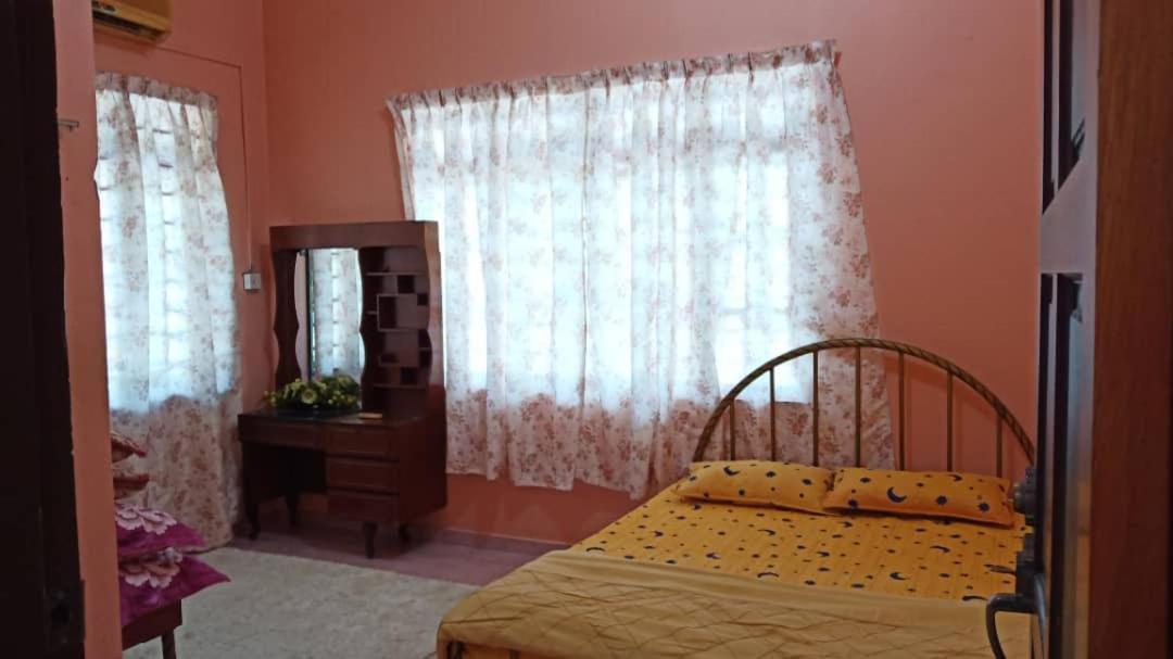 Homestay Zahra Sri Bayu Cherang Ruku エクステリア 写真