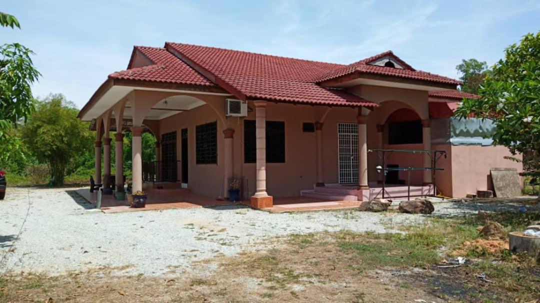 Homestay Zahra Sri Bayu Cherang Ruku エクステリア 写真