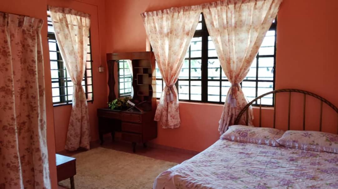 Homestay Zahra Sri Bayu Cherang Ruku エクステリア 写真