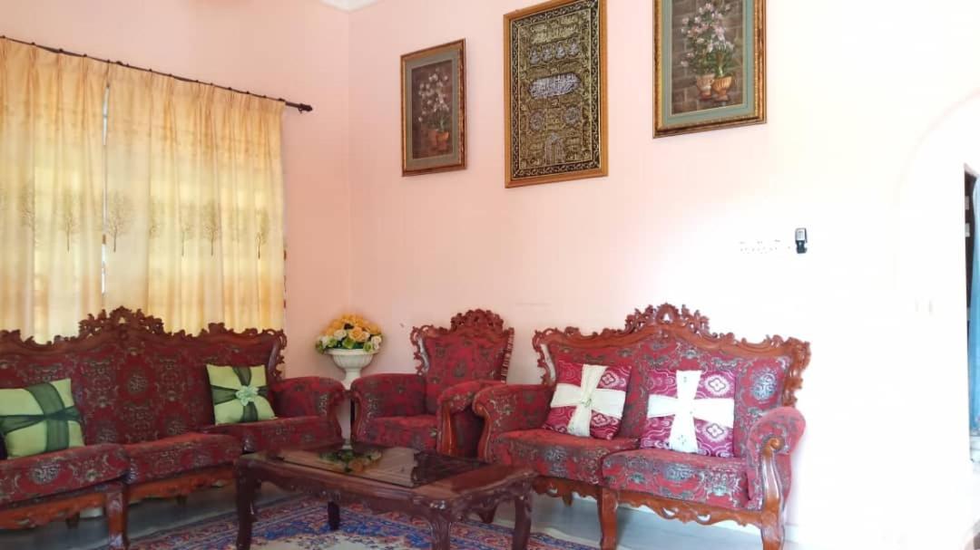 Homestay Zahra Sri Bayu Cherang Ruku エクステリア 写真
